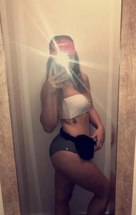 Trading 19yo GF 🤪 Kik: Bbgun8149 by bigpoppy81499