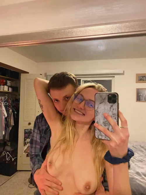 Trading my 20 year old gf kik riggsyadig or snapchat riggs_taylor21 by joshyt09