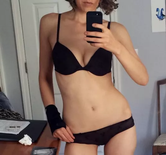 Trading my tight, fit wife with guys who will use her up. Send a sample of your girl in a secret chat to telegram: tigerfile by tigerfile