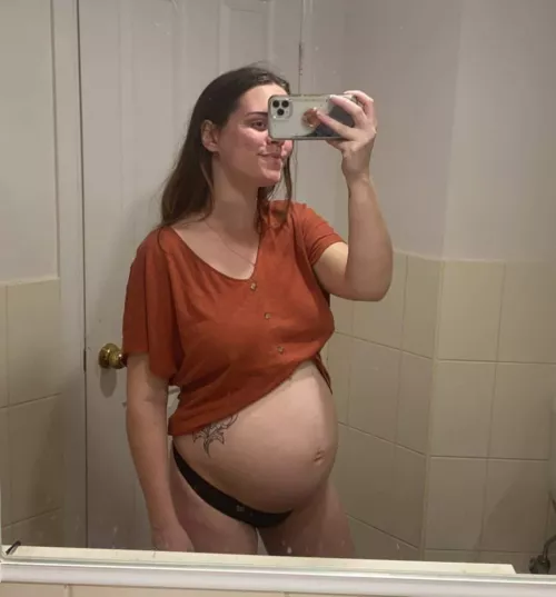Trading preggo pics send sample to Kik somewhere87 by by1295