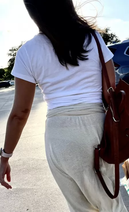 Trading wife. Love younger but open to all. Must show face and verify, no BBW. Kik centralstandard with a sample. by Centralstandardtime