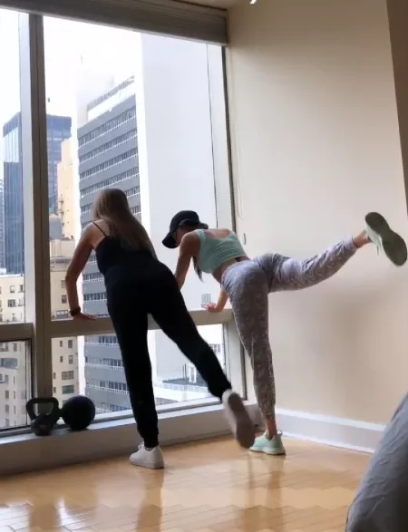 Training 🍑 by jerbaah