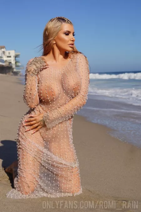 Transparent boobs by faisalsaifi1234