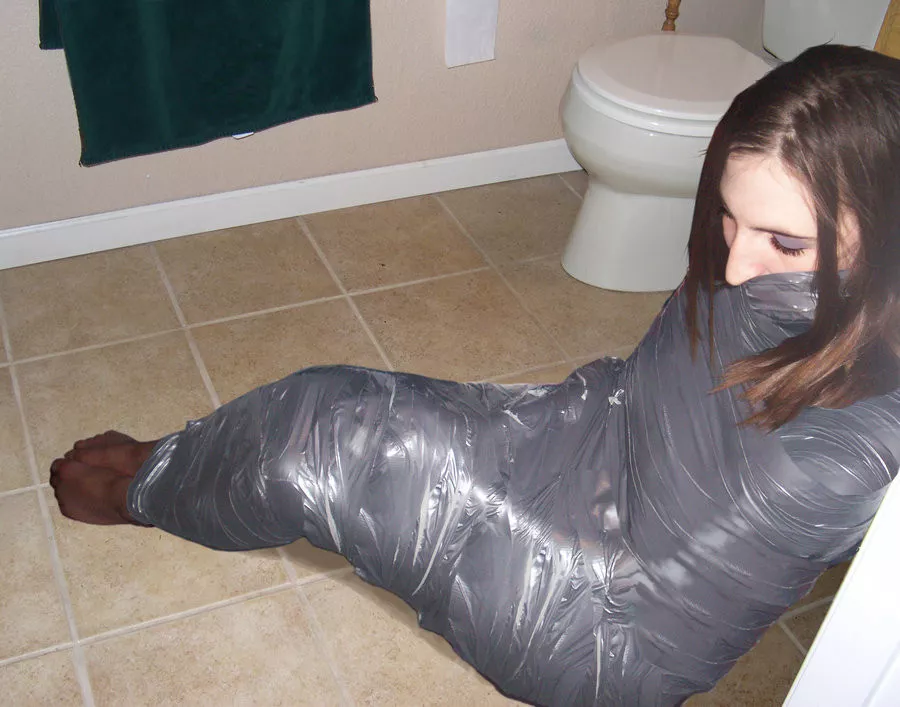 Trapped in the Bathroom posted by RandomGuy487