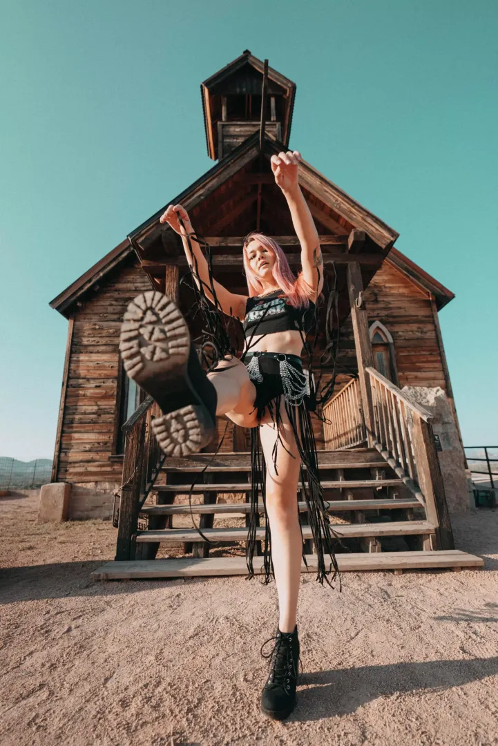 Treat Me Like Church 💒 posted by sunsetskyes