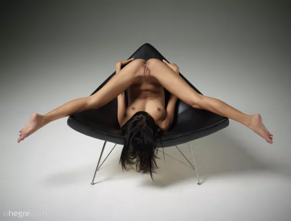 Triangles by cheatThePop