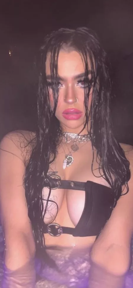 Trib my girl message me for nudes by wowzers2002