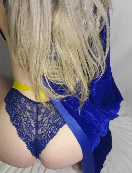 Trick or trEAT daddy... by Bare_with_Amelia