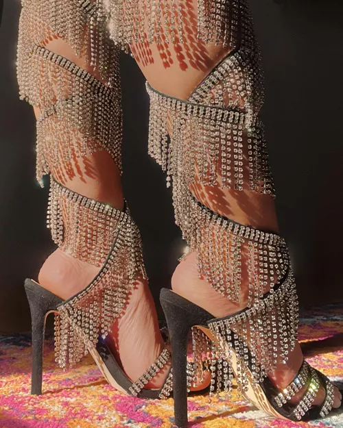 Tricky to get on so you’ll have to help me take them off 🖤