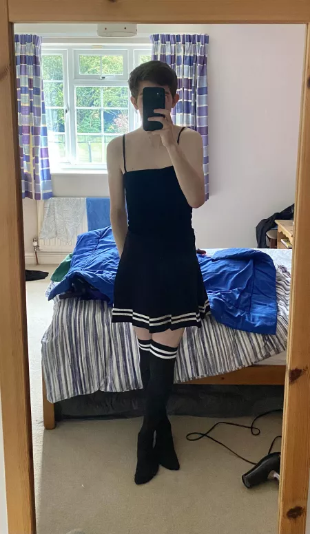 Tried just wearing all-black for the first time… by LostInSpace505