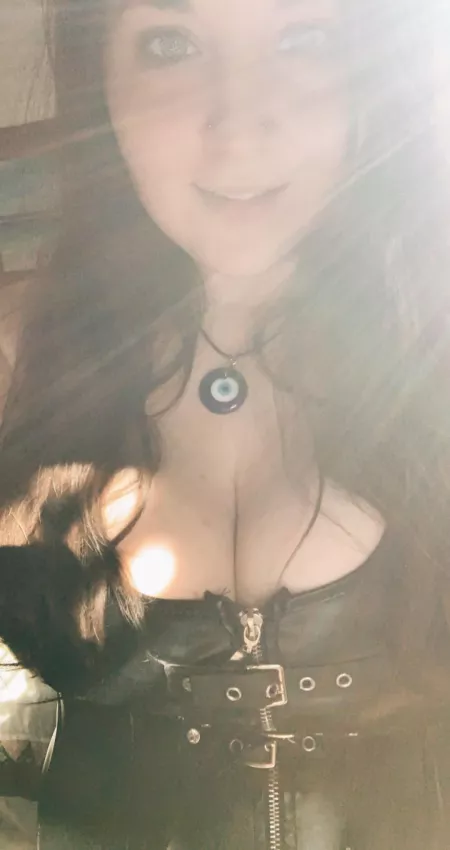 Tried on a new corset today (: by ladykryptonite90