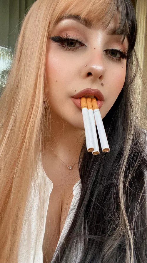 Triple the pleasure 😈🖤 by sweetiecassie