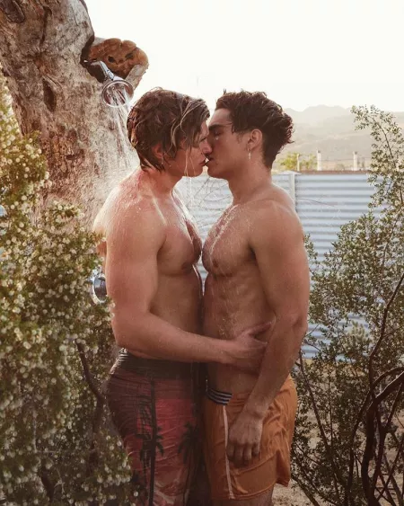 Troy Pes (@TroyPes) and Zander Hodgson (@ZanderHodgson) by asdasasdass321