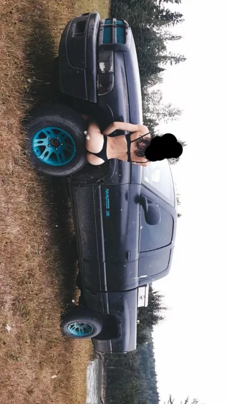 Trucks and ass, whats better then that? (F) by badlittle_kitty