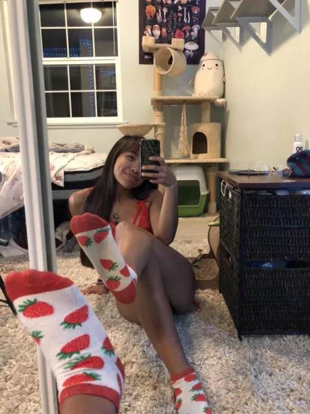 Trust me, they don’t smell like strawberries 😋 by goddessichigo