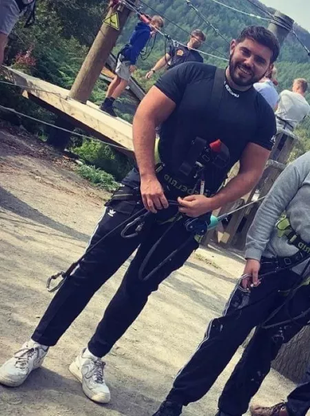 Try guess what country I'm from. 😁 by quinnoch