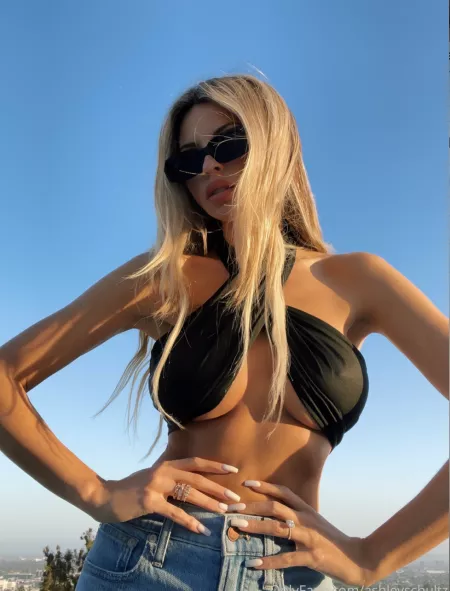 Try me😈 by ashxschultz