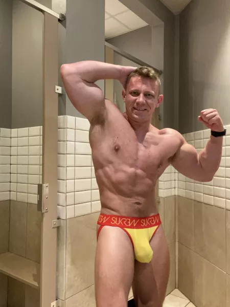 Tryin to grow. Need a gym bro to lift with and then maybe shower with after 😈! by BostonJock01905