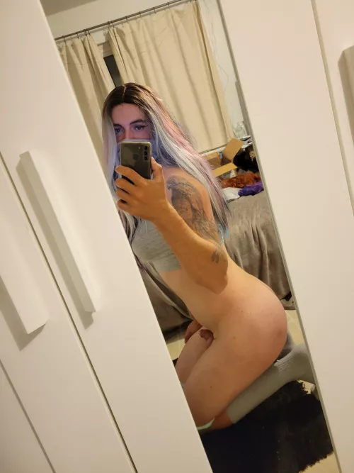 Trying my dangdest to get your attention, what's it gonna take?? by cutiejessxoxo