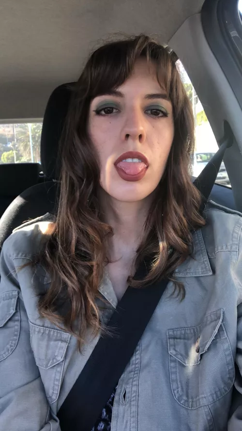 Trying out green by Ninfaeme