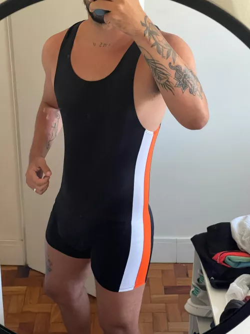Trying out my new singlet by dontmindmeig