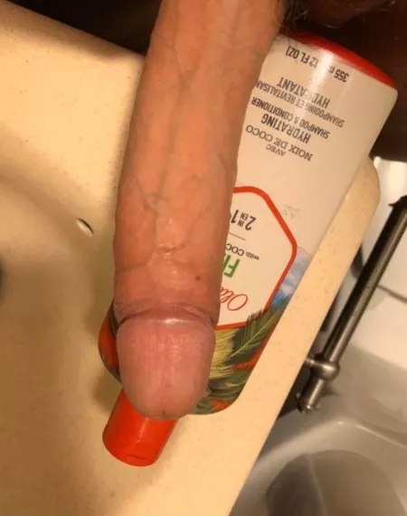 trying out this new shampoo by pastyourbedtimee