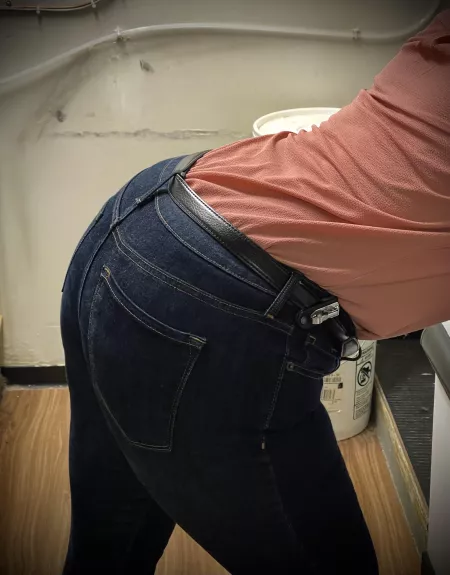 Trying to convince this 47 mil(f) to sign up and post some of herself. Give her a reason to. by unknown041920