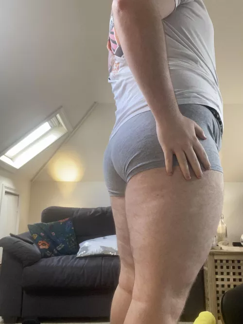 Trying to feel a lil post about myself so here’s a photo :) by oops_all_anxiety