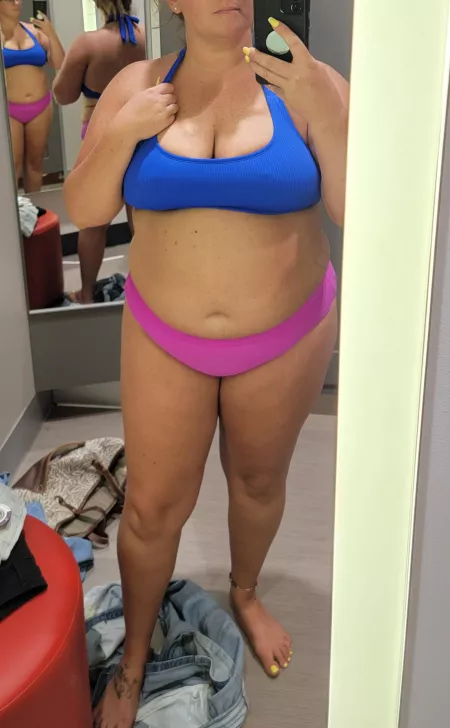 Trying to find a bathing suit for our trip to Florida💙🏝💕 by YardLazy9547