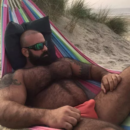 Trying to get some sleep.. by oraval2019