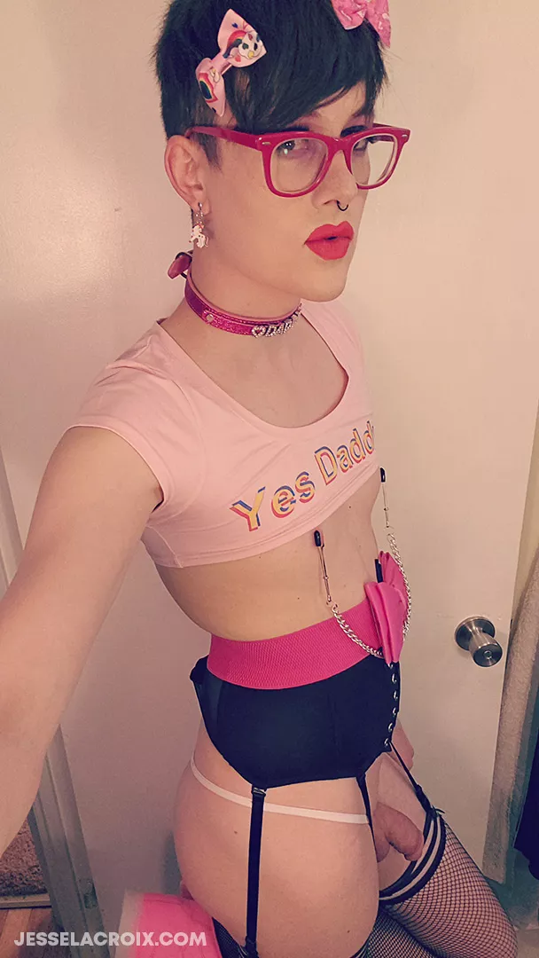 Trying to look like a proper fuckdoll posted by JesseLaCroixxx