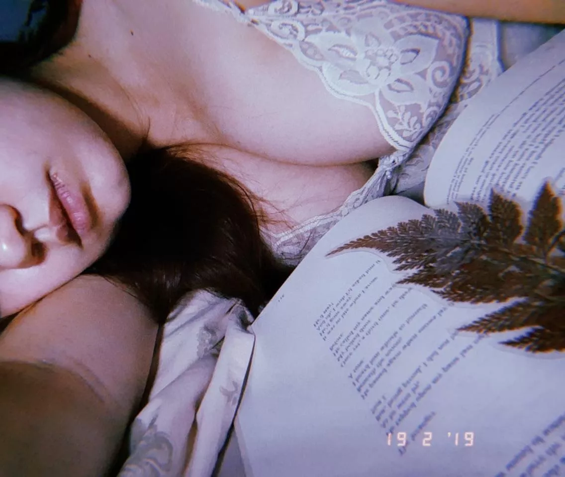 Trying to read, but horny as hell [F] posted by badboy236