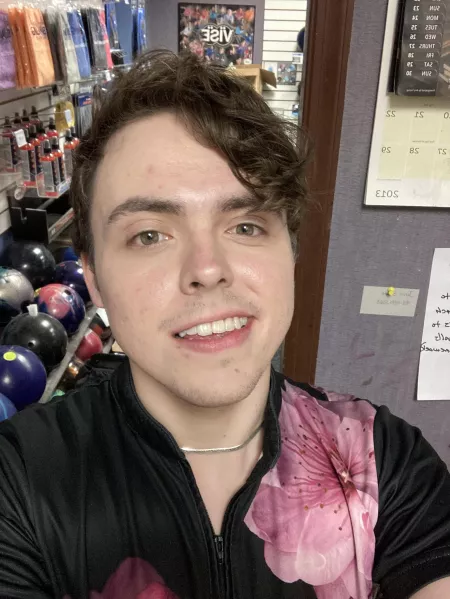 Trying to smile through the pain at work 😅😅 by cartoonmelons