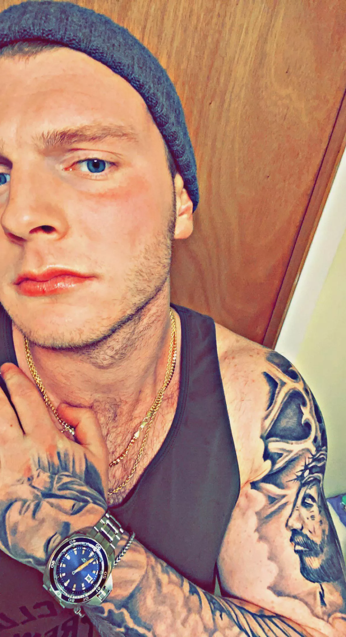 Trying to stay warm on this cold winter day 😉 posted by Tommyw230