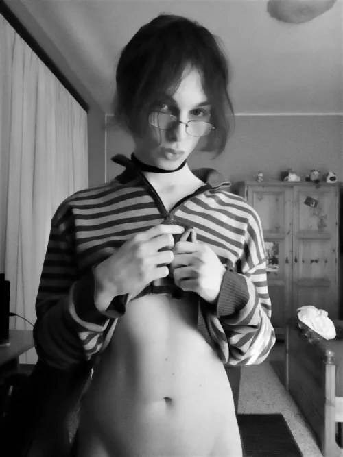 Tummy? by ElitaKirin