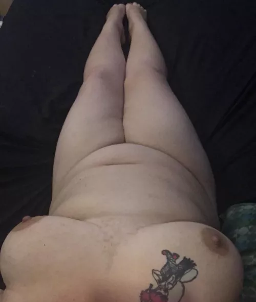 Tummy, tits, and rolls or whatever Nickelback said. by SunflowerEclipse