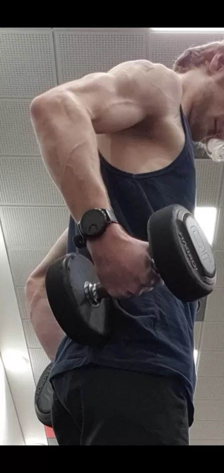 Turns out my skinny little arms can look pretty scary when they get going by XourJuice