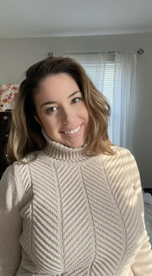 Turtle neck by FizzyOrangeJuice