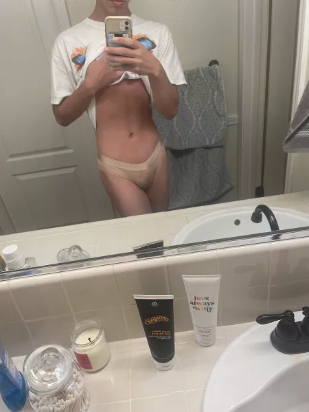 Twinkie by FemboyBobcat7