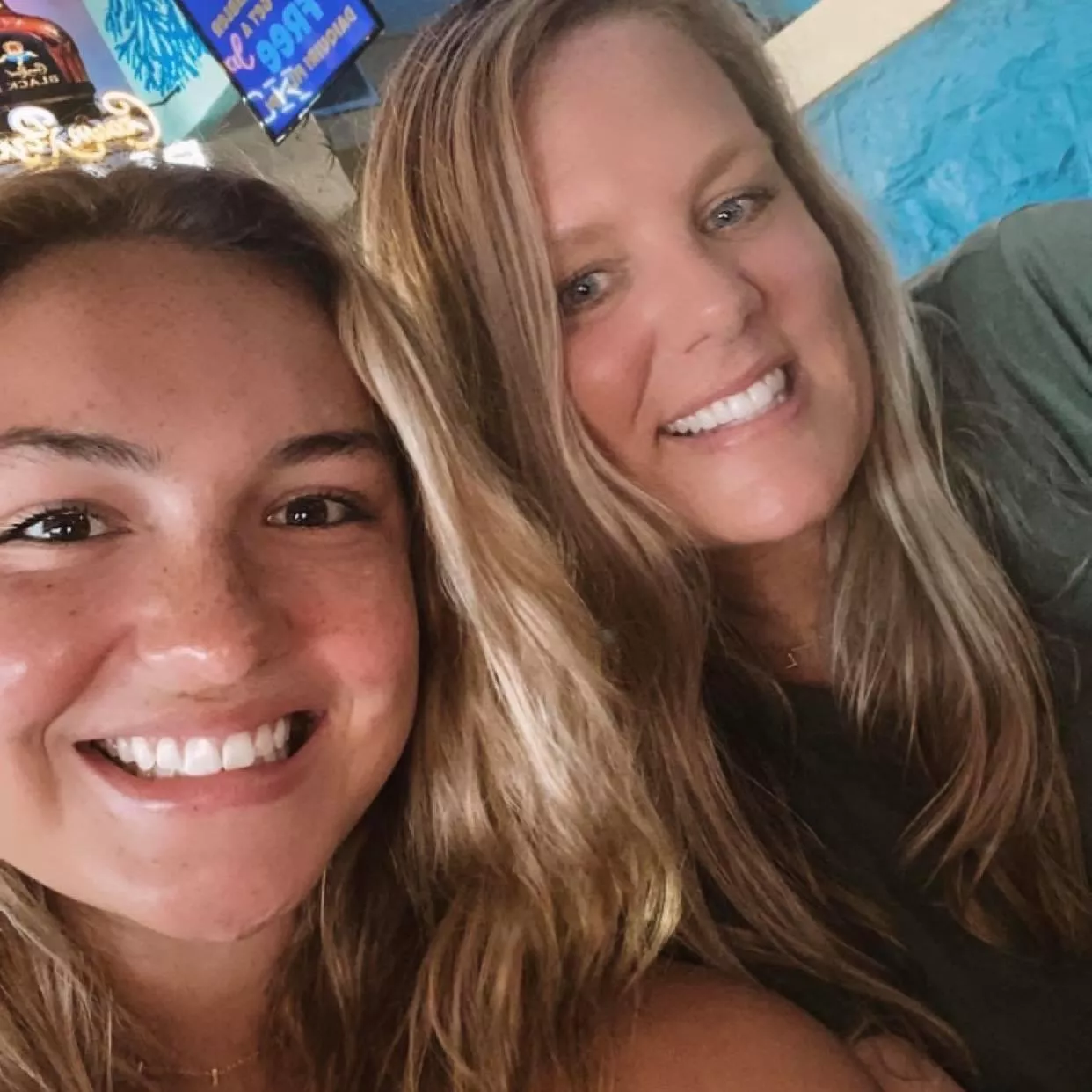 Two bad blondies 🔥👩🏼👩🏼🤩 posted by ganggang89882