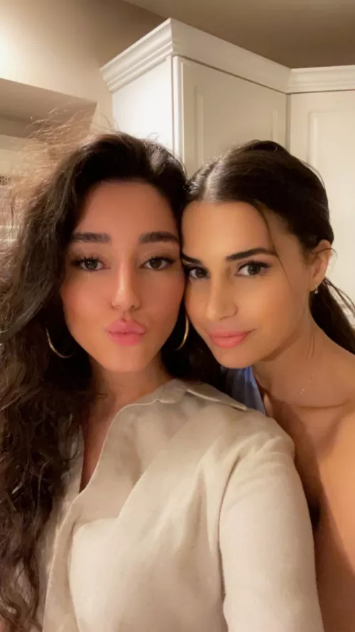 Two Beauties by laslokovacss