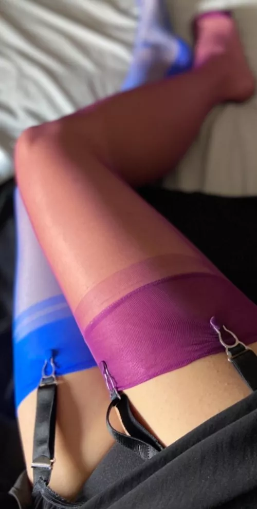 Two colors by artofnoise2