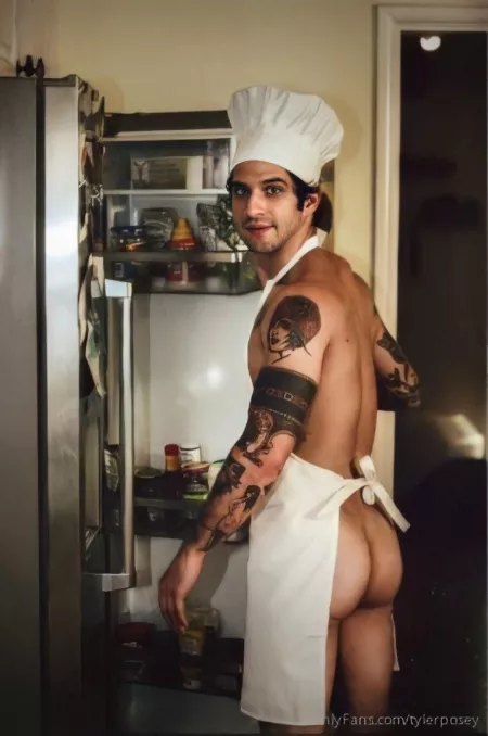 Tyler Posey - American Actor by astroblueastro