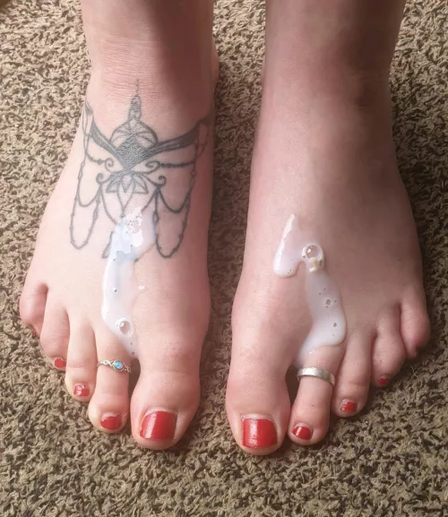 u like my size 5 feet by drulfc