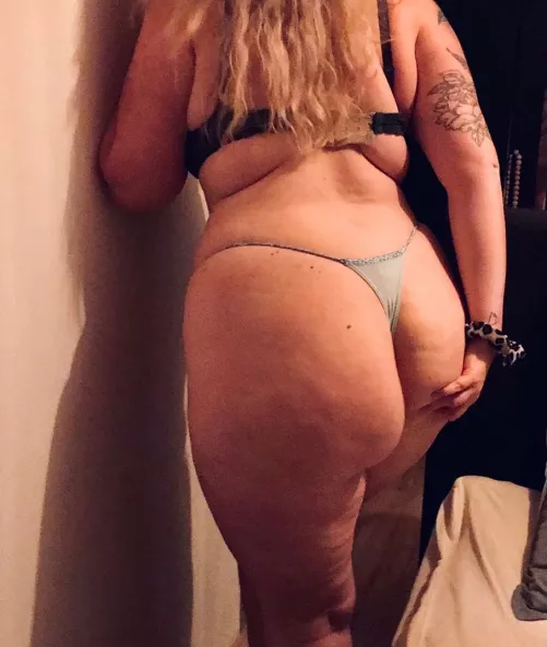 U like this ?🔥 by Curvyfroor