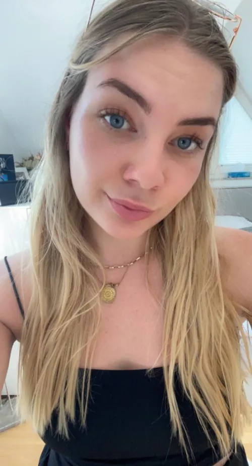 U wanna see my exploding wet pussy ? by Tia_za