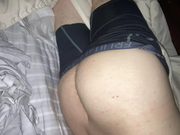 Ughhhh I need a huge bull to spread my ass open 😫 bwc preferred by External-Cable1823