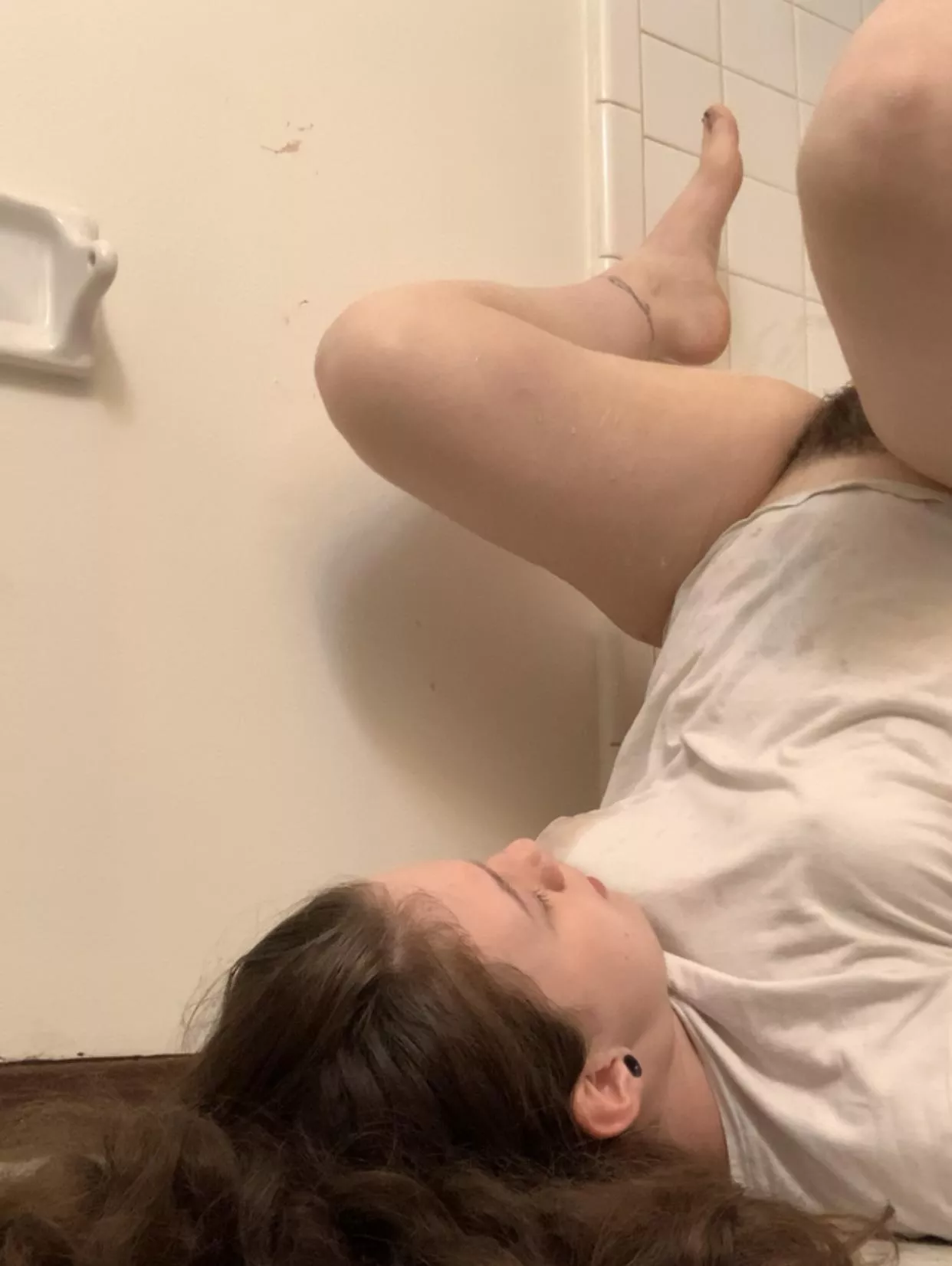 u/grays_girly posted by MostlySquirt