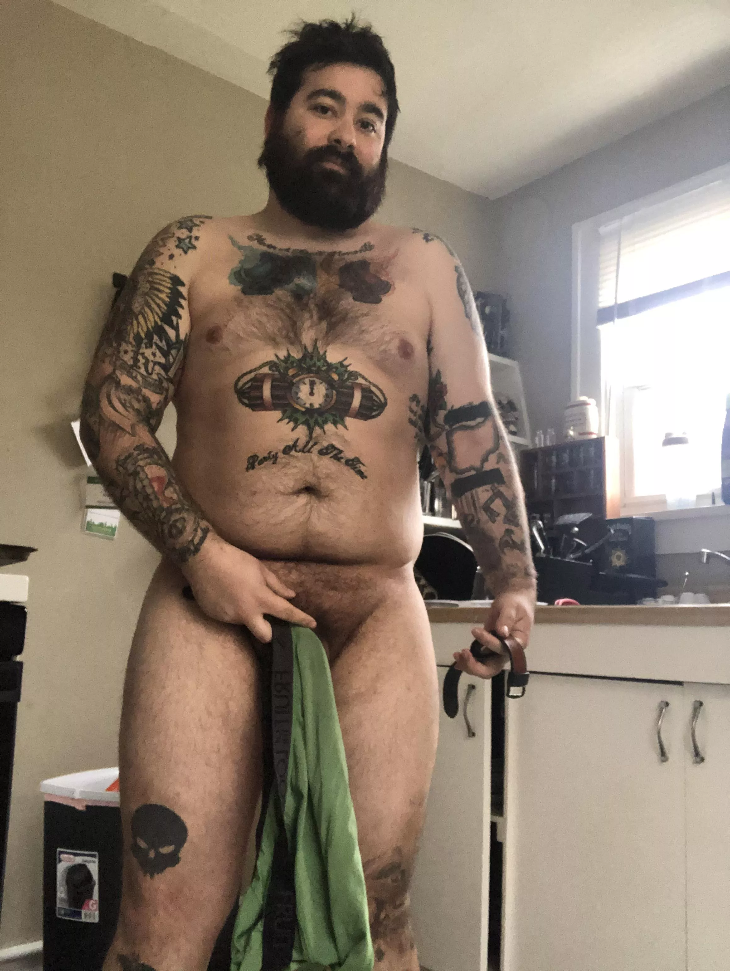 Uhoh I’m nekkid posted by subbearded1