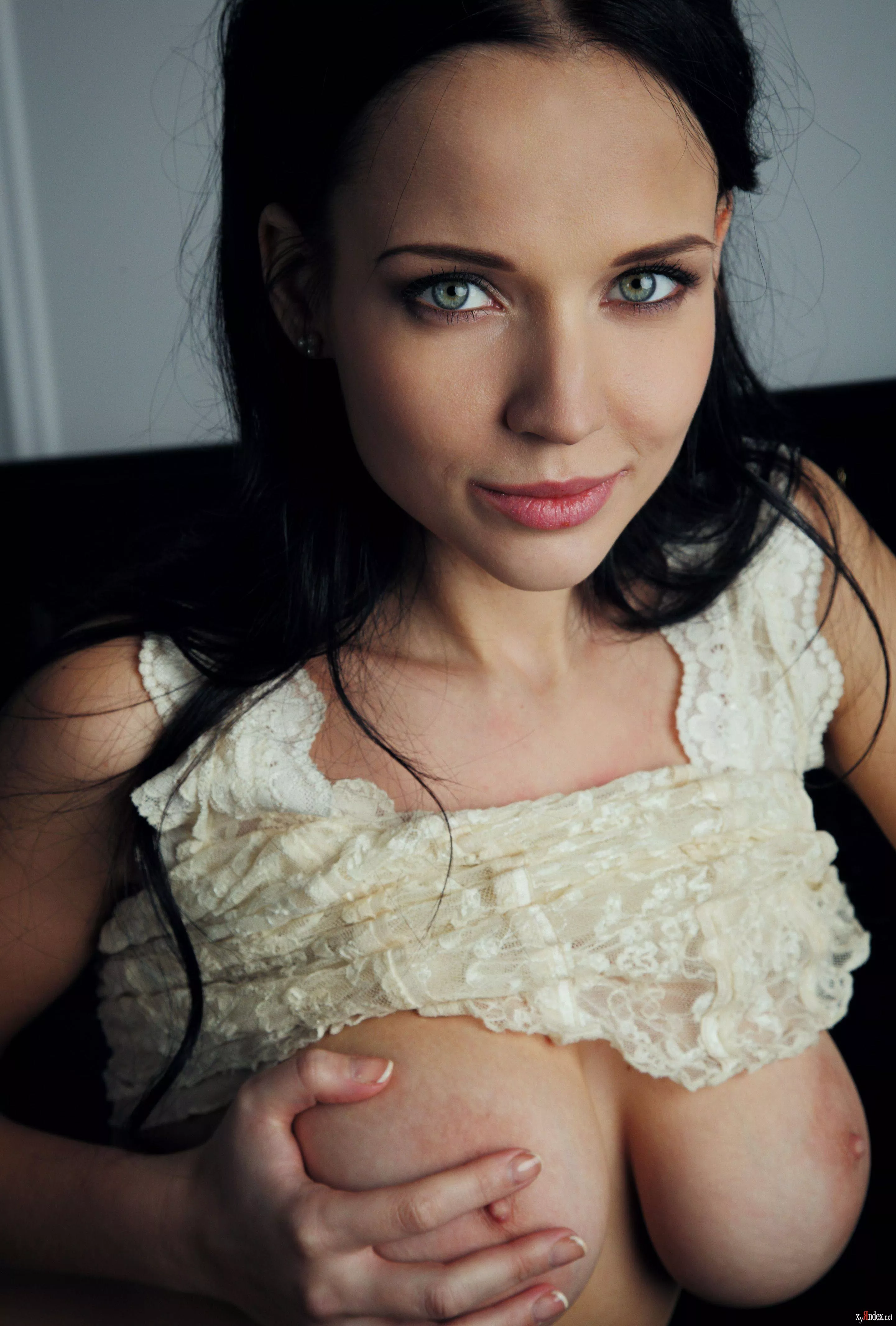 [Ukraine] Angelina Petrova posted by erdeebee